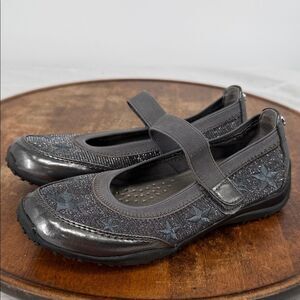 Nina Shoes Girls 13M Metallic Gray Mary Jane Flats Embroidered Star Adjustable